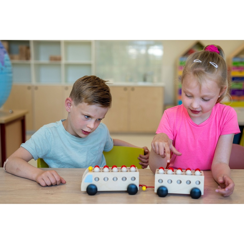 Rechen-Bus mit Anhänger - mini
